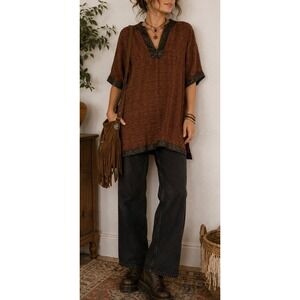 Boho Rust Brown Textured V-Neck Tunic Top with Contrast Trim Side Slits